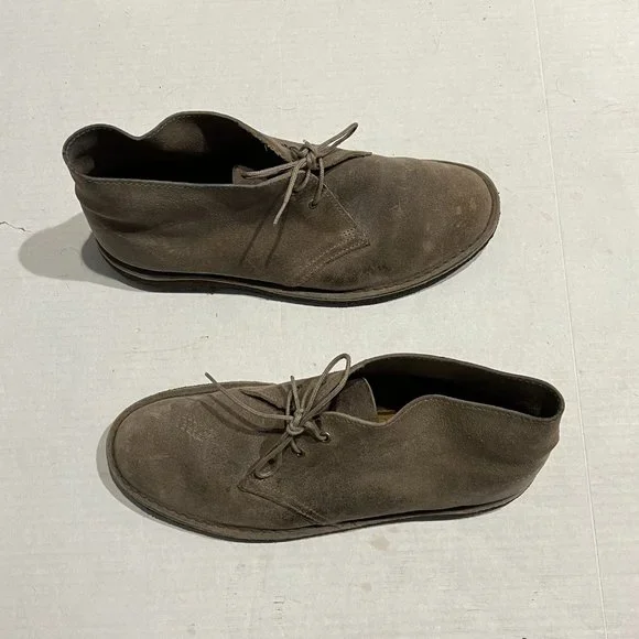 Clarks | Shoes | Clarks Originals Suede Chukka Boots Two Eye  display picture 1